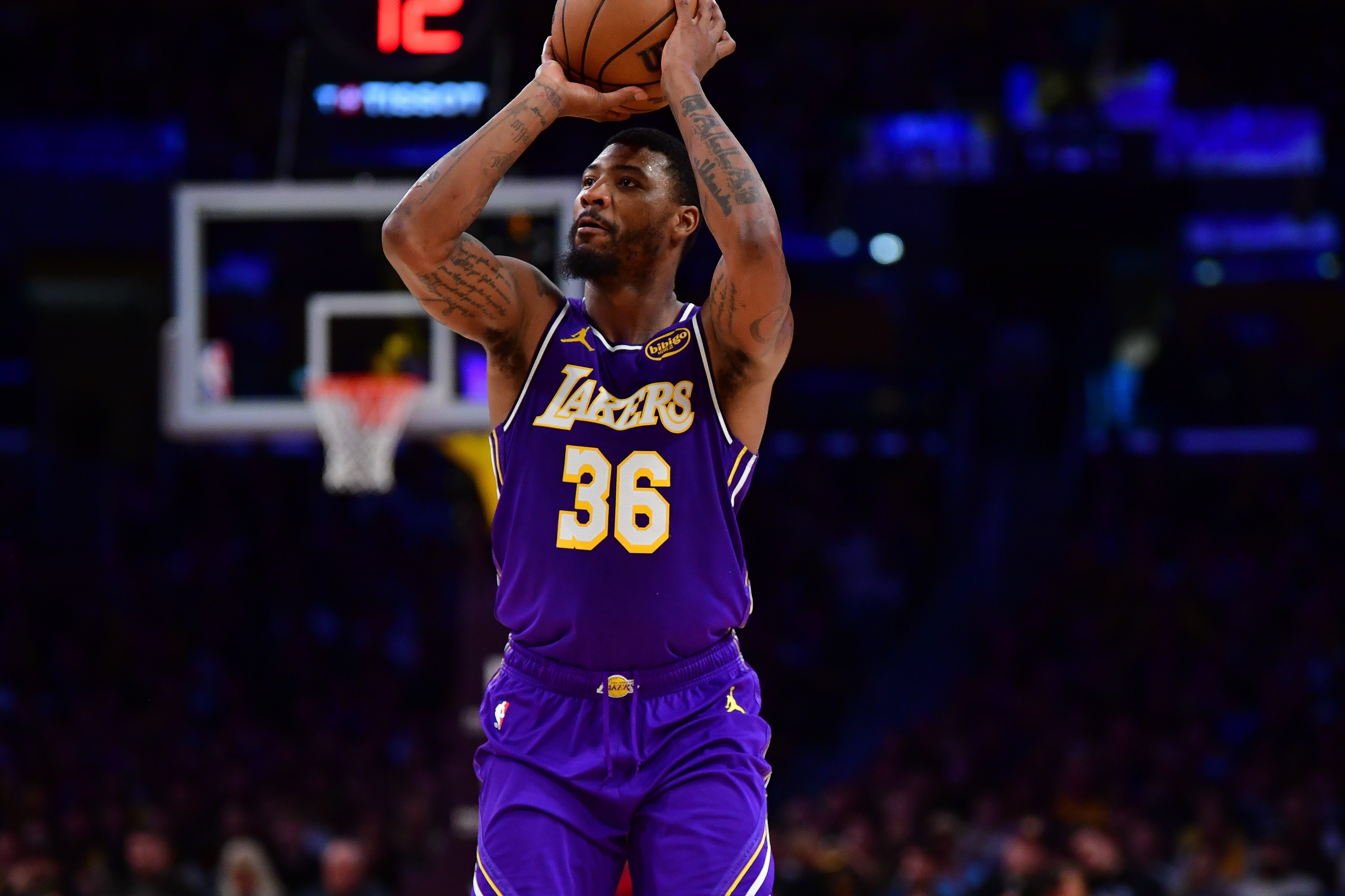 世界杯-防守+空间都被针对！点名东詹&amp;放空斯玛特 湖人高端局一碰就碎？